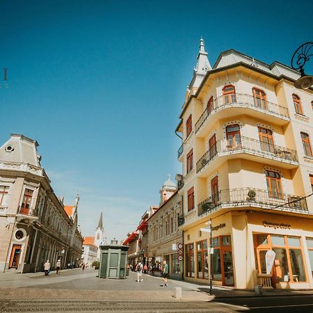 Vili Apartments Oradea Eksteriør bilde