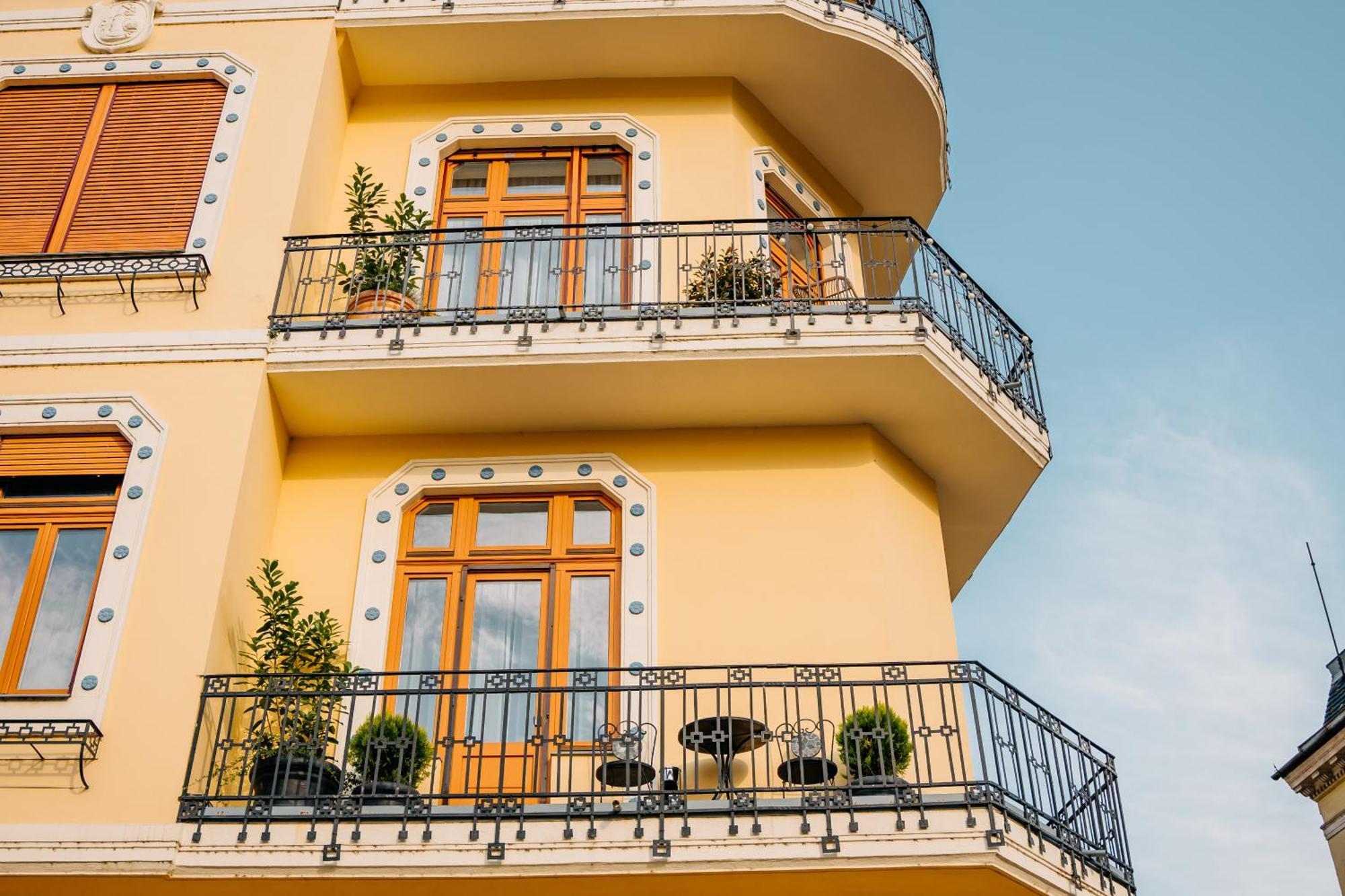 Vili Apartments Oradea Eksteriør bilde
